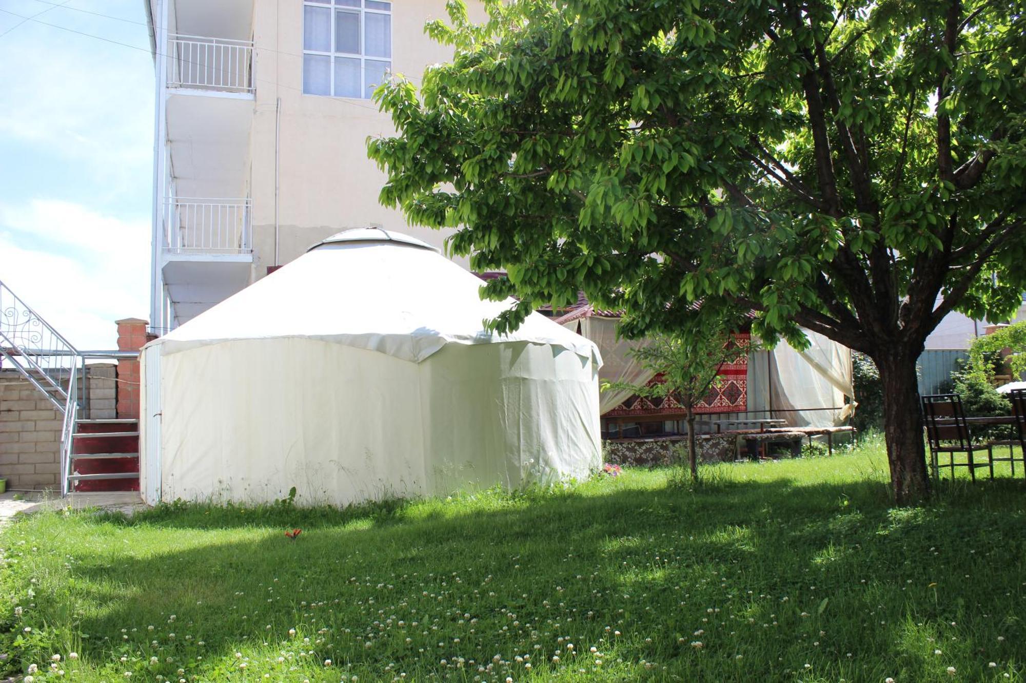Wings Art Hotel Cholpon-Ata Exterior photo